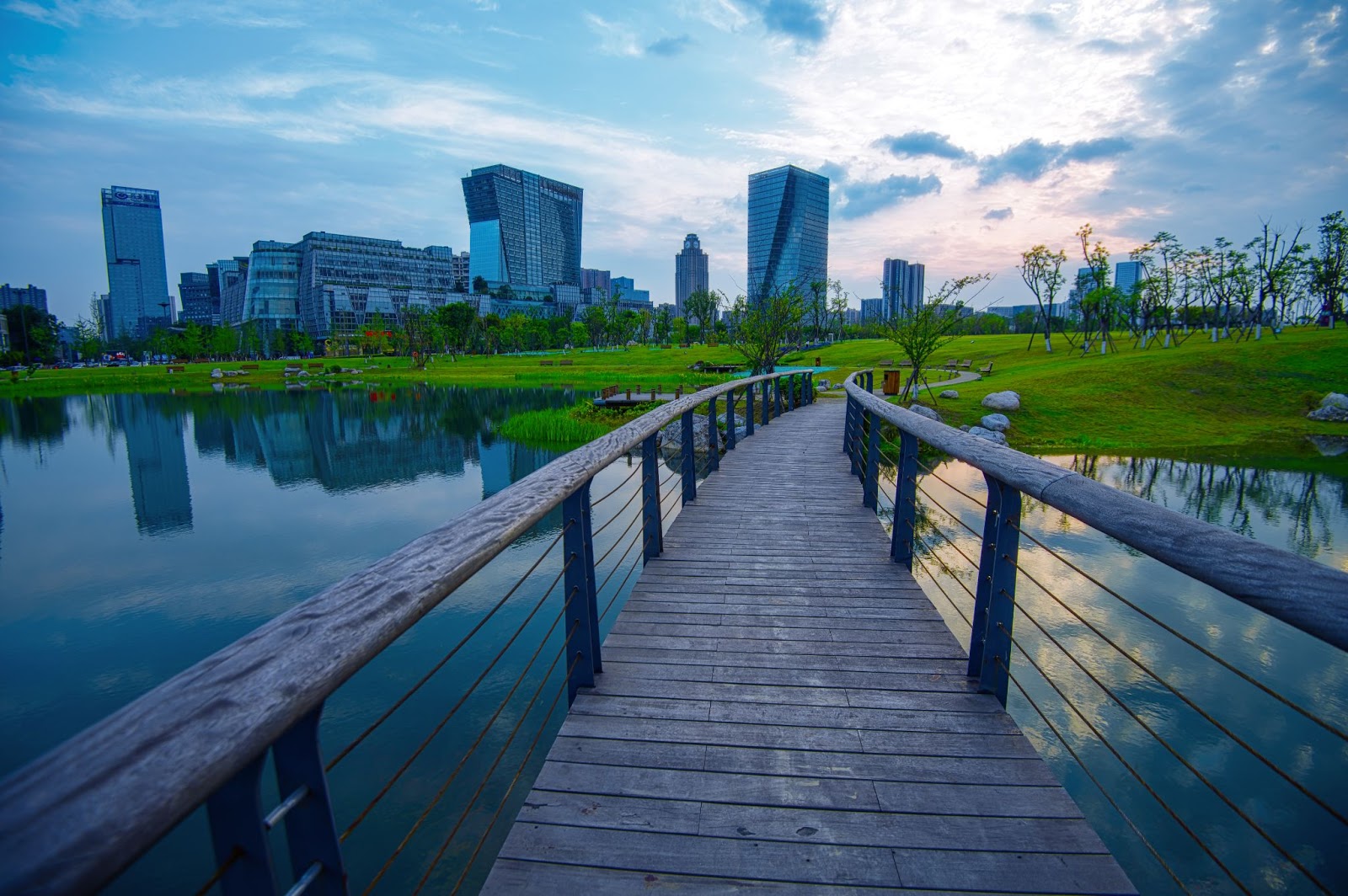 Chengdu Municipal Government photo