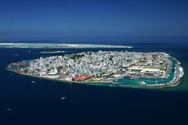 Male'AerialMale-housesMale-port