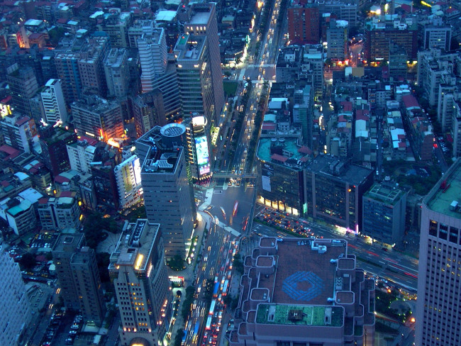 Taipei City Halltaipei cks memorial hallRushhour BirdseyeTaipei Ximending at night