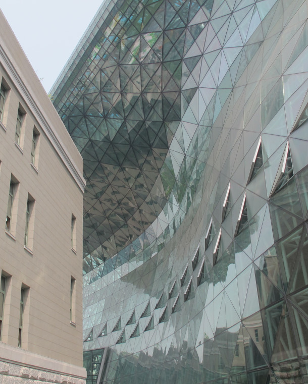 SEOUL METROPOLITAN GOVERNMENT BUILDING PHOTO CREDIT AGNES BICKART METROPOLIS SECRETARIAT