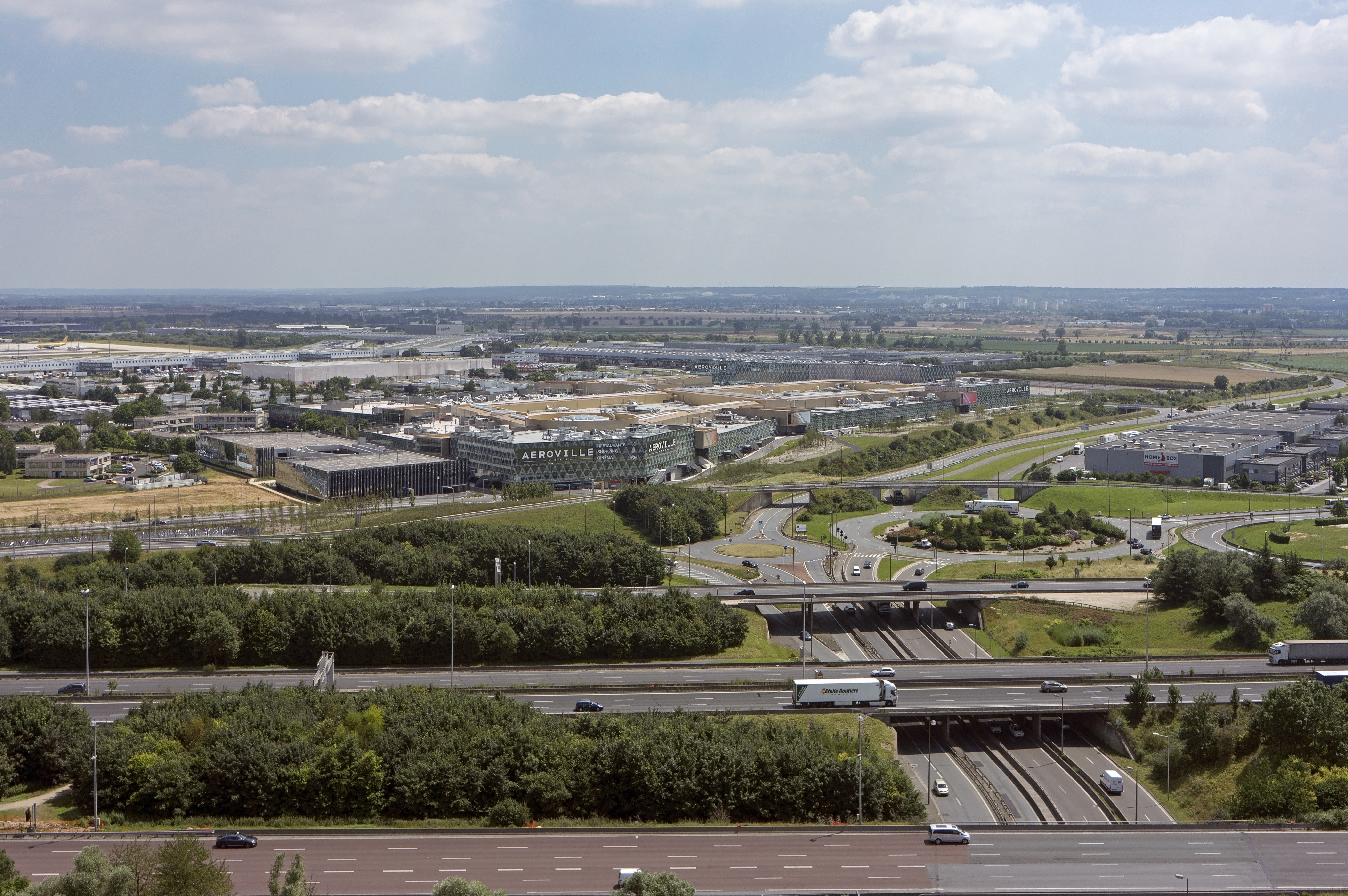 Sustainable airport areas